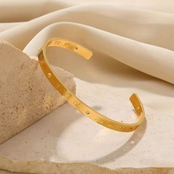 18k gold Plated Stainless steel bracelet - Picture 2 of 2